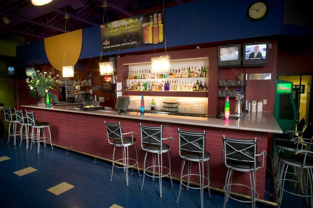 Red Lion Inn And Suites Victoria Saanich ร้านอาหาร รูปภาพ