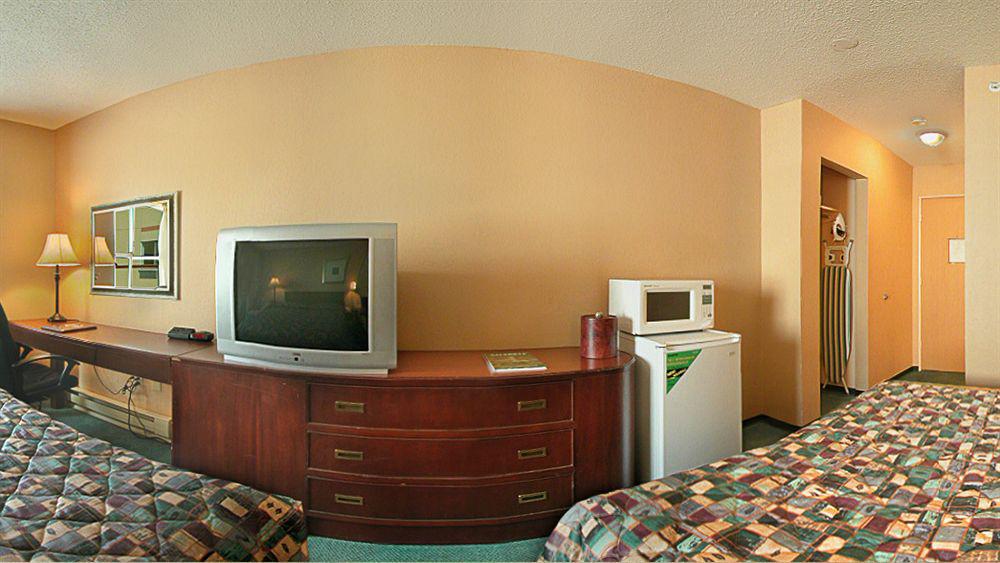 Red Lion Inn And Suites Victoria Saanich ภายนอก รูปภาพ